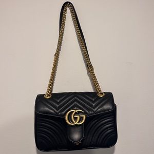 Gucci Marmont Medium Shoulder Bag
